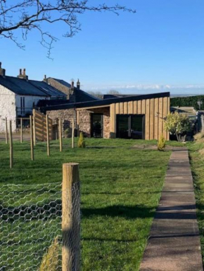 The CowShed Cottage - Beautiful Location